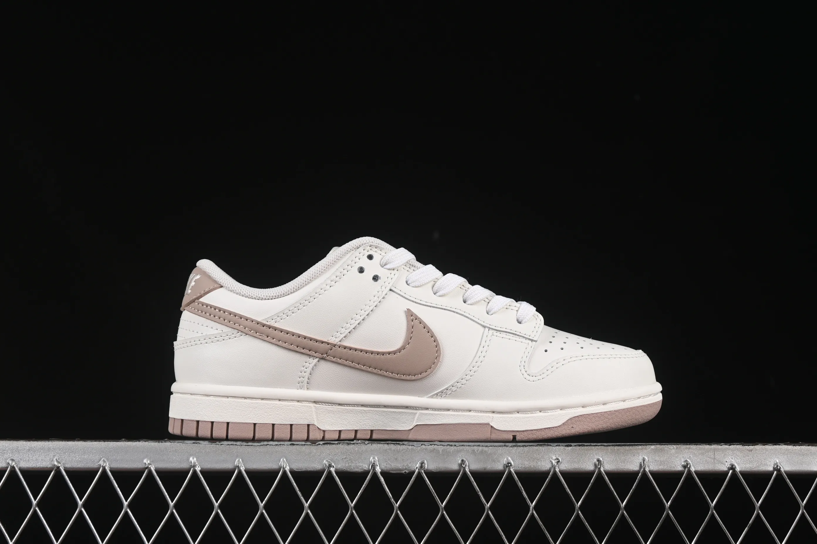 All Categories Nk SB Dunk Series Nk SB Dunk Low Low-top sneakers Nike SB Dunk Low "Just Do It" Anniversary high-end customization Low-top casual sneakers WG0212-014